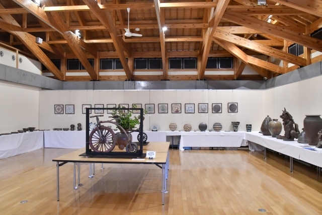 勝間田焼同好会・勝間田焼復活会 グループ展が始まりました