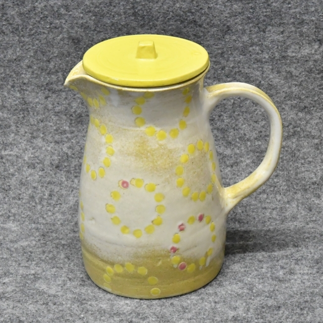 陶芸教室の生徒作品です