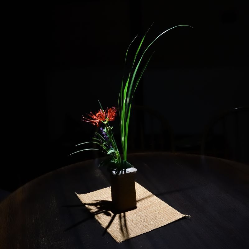 彼岸花(曼殊沙華)を飾る