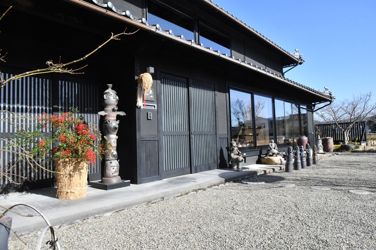奥田福泰 陶展 開催中です