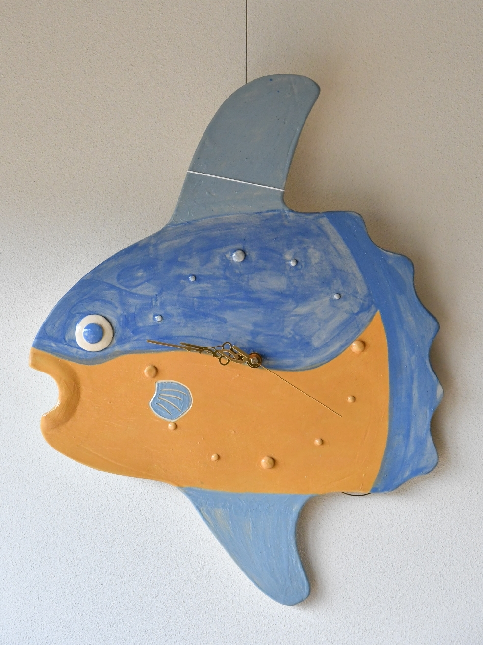 奥田福泰 陶展「魚と遊ぶ」の 一コマ(3)
